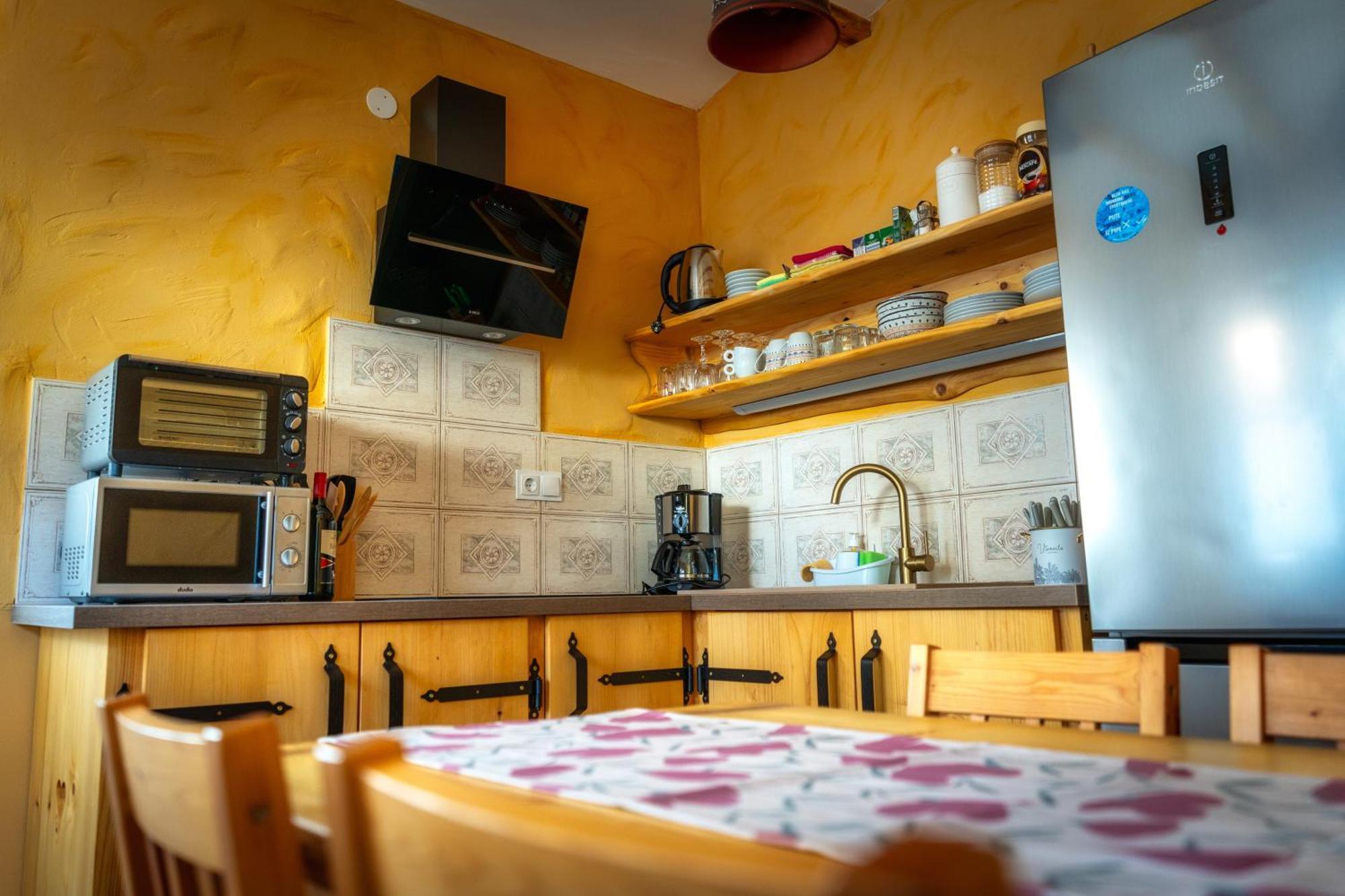 Stara Soncna Hisa Lägenhet Radovljica Exteriör bild